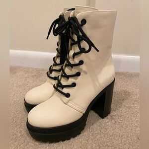 Forever 21 High Heeled Boots in ladies 5.5. 100% Recycled Genuine Leather